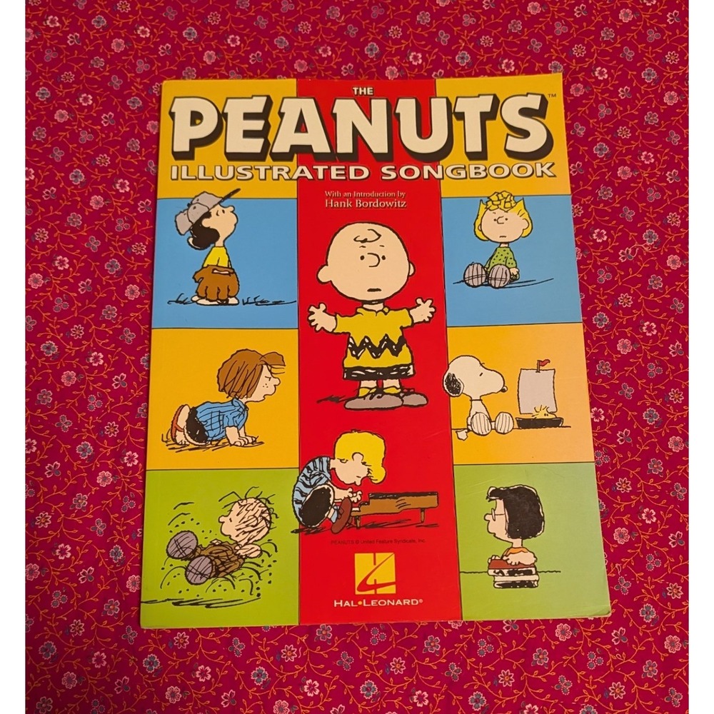The Peanuts Illustrated Songbook Hal Leonard Vince Guaraldi Piano Music Book